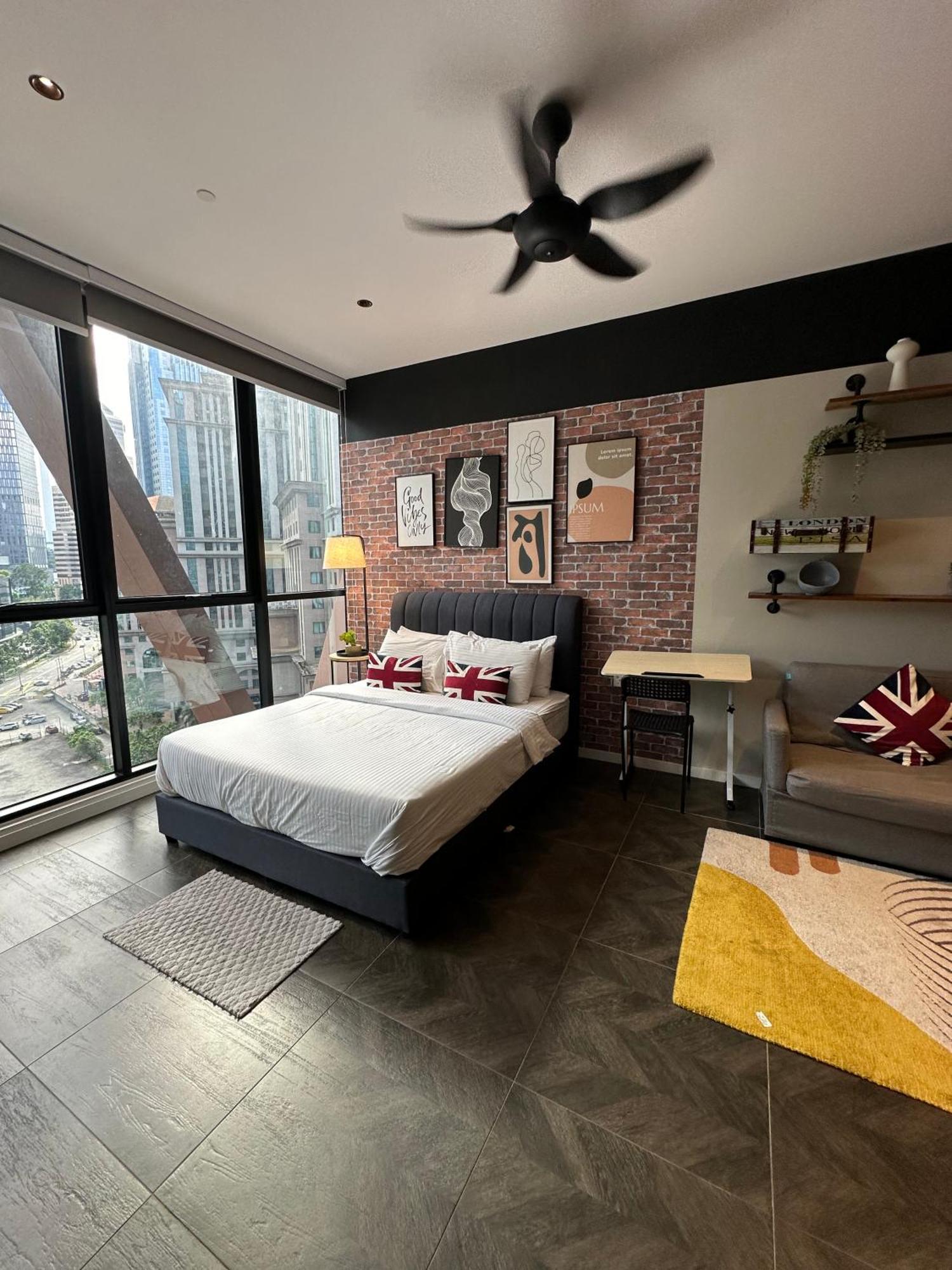 Scarletz Suites Klcc By Numa Kuala Lumpur Exterior photo